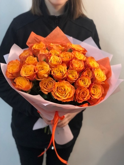 Букет из 25 оранжевых роз