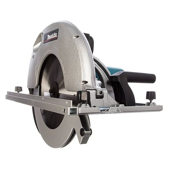 Пила дисковая Makita 5143R