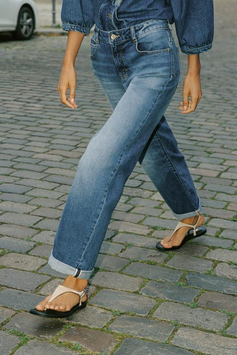 ZARA ДЖИНСЫ Z.07 RELAXED FIT С ВЫСОКОЙ ПОСАДКОЙ И ОТВОРОТАМИ, СИНИЙ