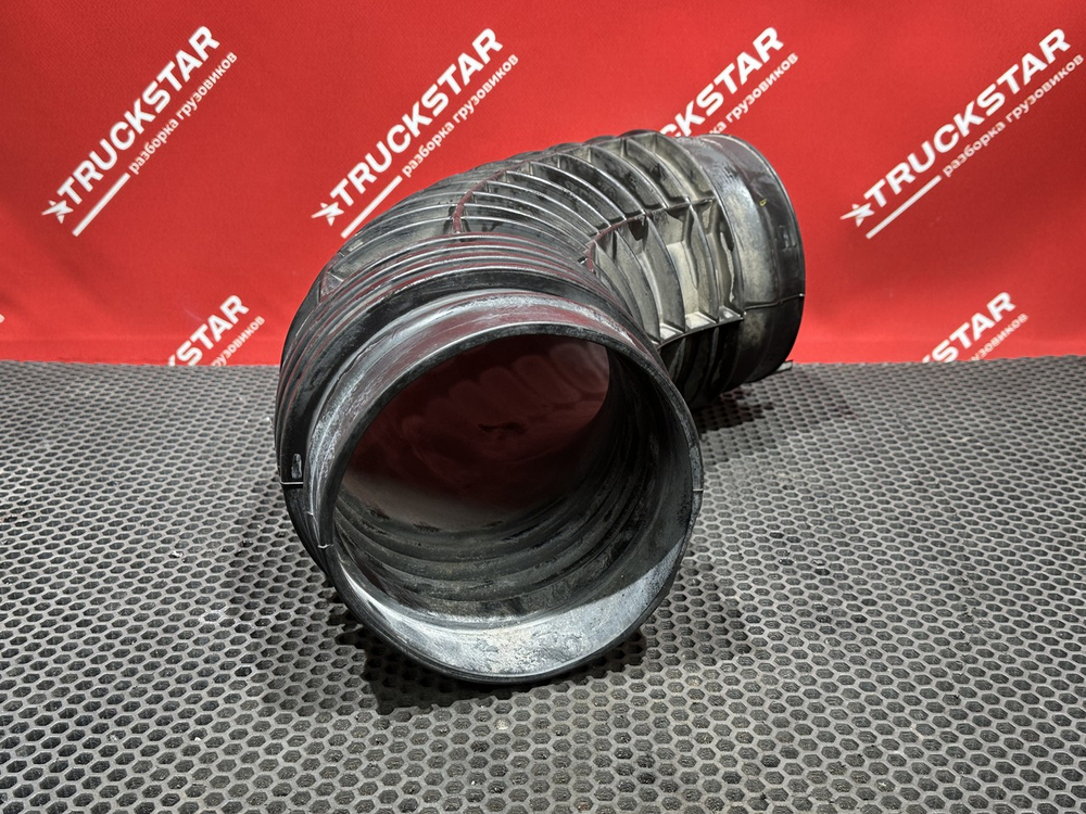 Патрубок воздушного фильтра 2019г