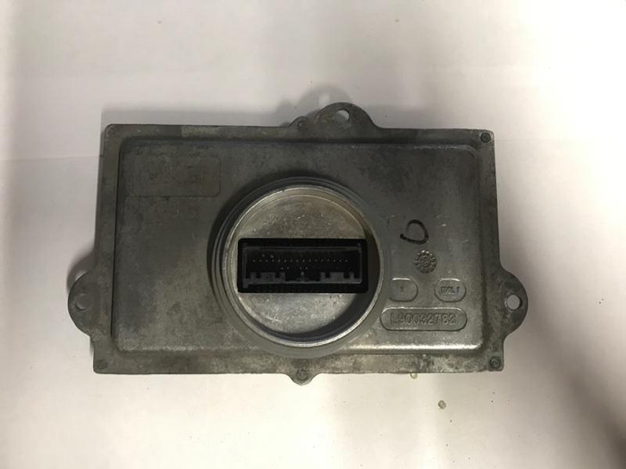 Блок управления фары Cadillac Escalade 4 (2014-2020)