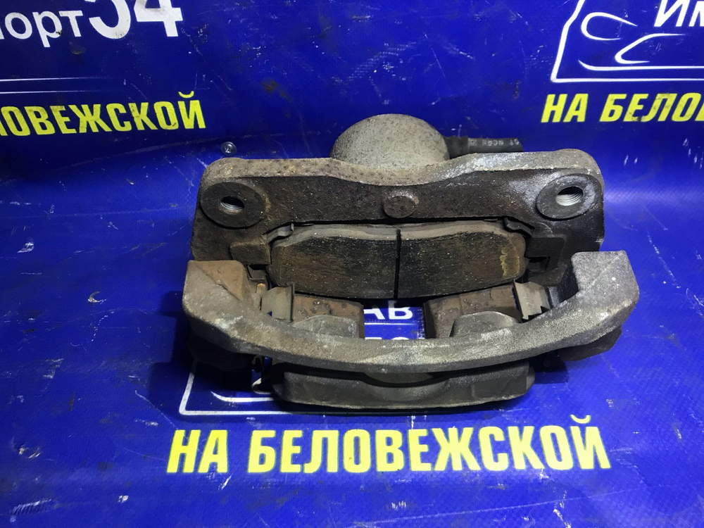 Суппорт тормозной передний правый SUZUKI SX4 2010