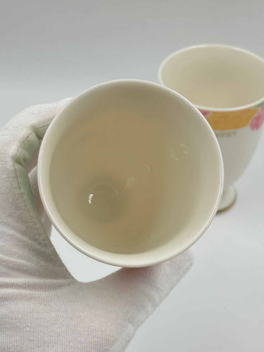 Стакан с жёлтой каймой Givenchy by Yamaka