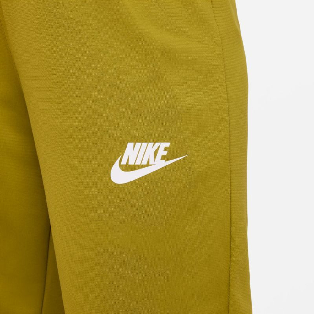 Костюм теннисный Nike U Swoosh Futura Poly Cuff TS - moss/coconut milk/white/white