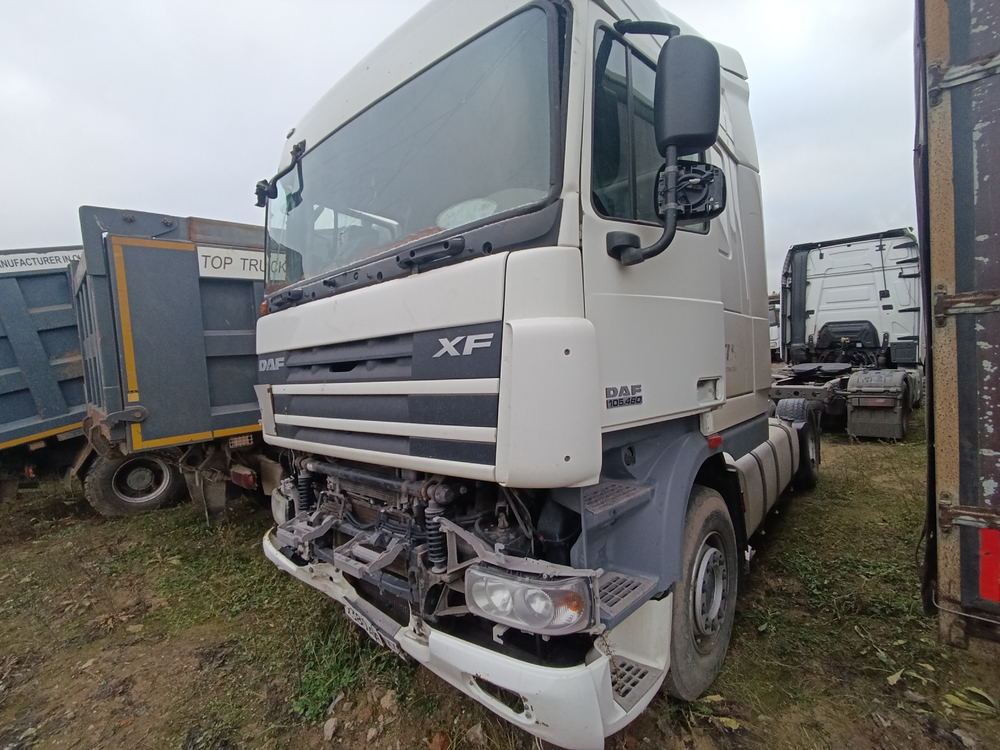 DAF XF 4x2 Седельный тягач FT XF 105 460 (Дизельный, 12,9 л, 462 л.с., МТ)