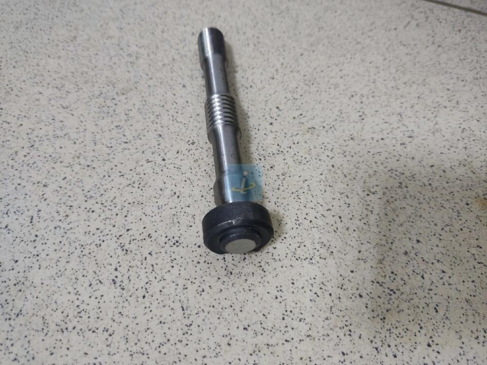 Болт крышки шатуна 840.1004062