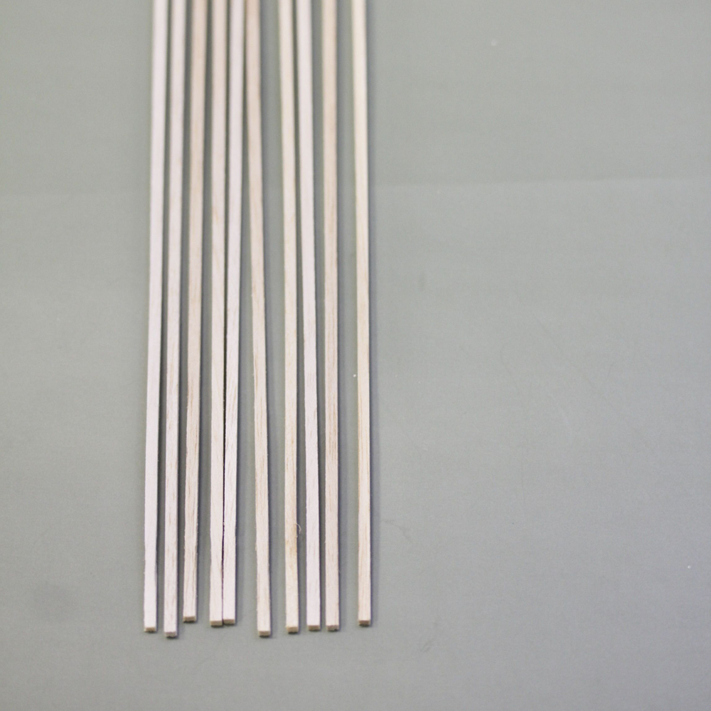 Дощечка палочки для моделирования Бальза 3мм* 3мм* 300 мм, толщина 3 мм (10 штук) /Бальса для моделирования