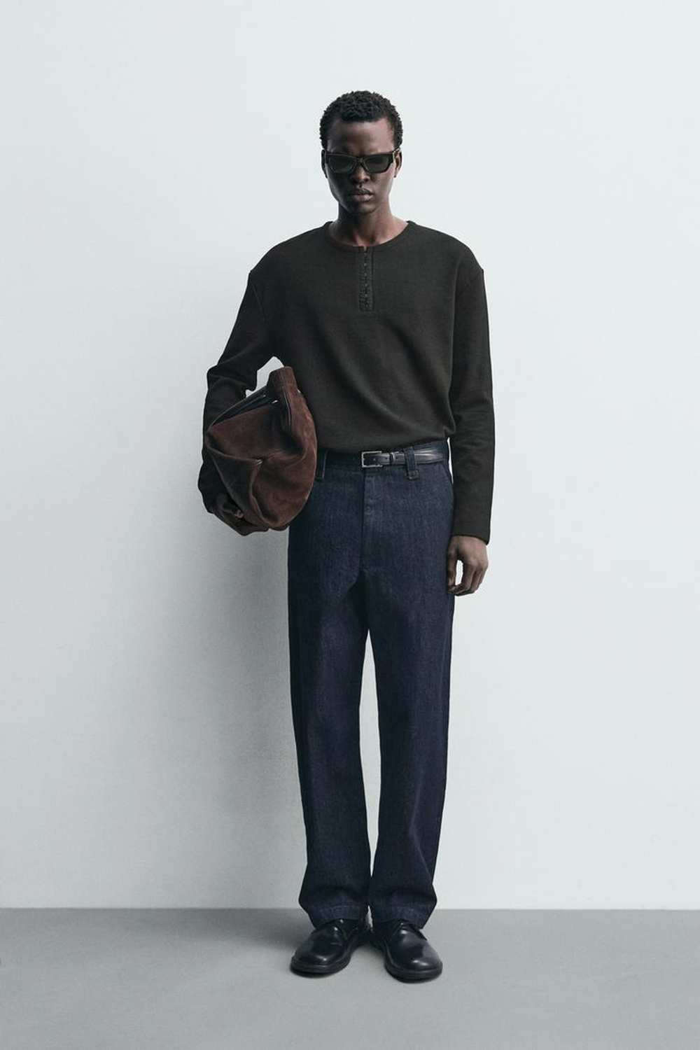 ZARA ФУТБОЛКА В РУБЧИК С ВОРОТНИКОМ НА КНОПКАХ, ЧЕРНЫЙ