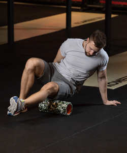 Ролик массажный FA-508, EVA/PP, низкая жесткость, 33x14 cм, зеленый камуфляж/оранжевый