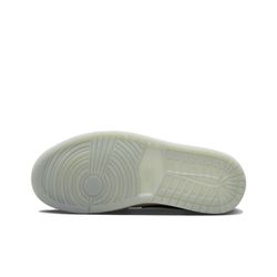 Кроссовки Air Jordan 1 Retro Low OG 'Year of the Dragon' FN3727‑100