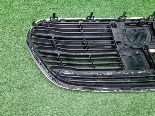 Решетка радиатора Mercedes S W223 (2020-н.в.)