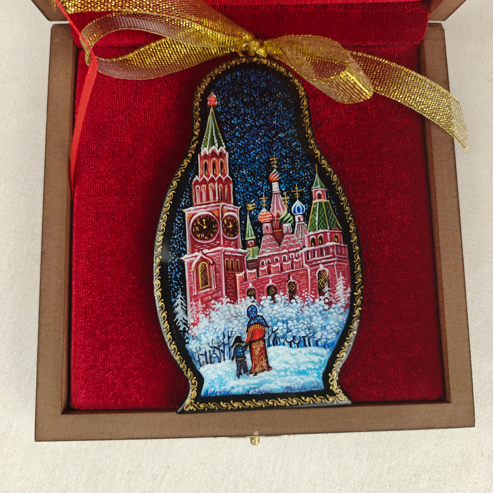 Сувенир Матрешка "Москва" с росписью Палех в подарочном футляре