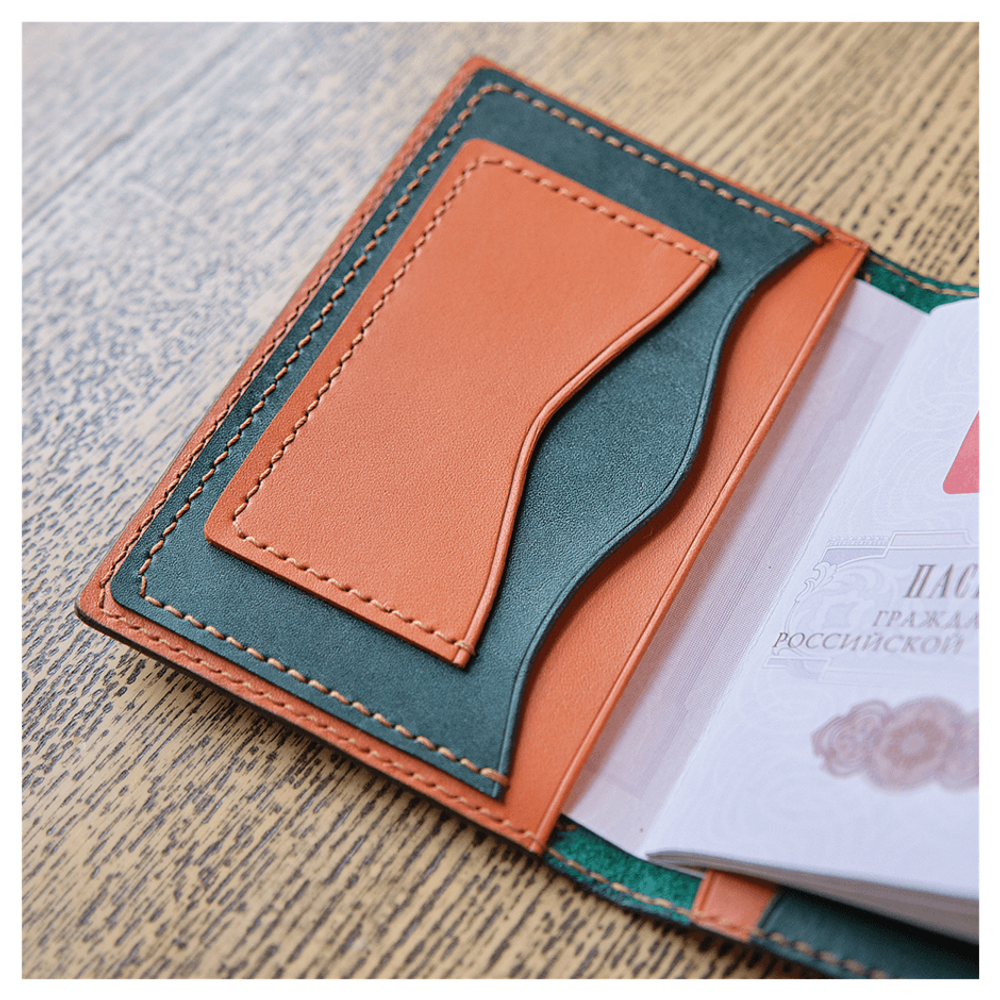 Кожаная обложка на паспорт «Тигр»