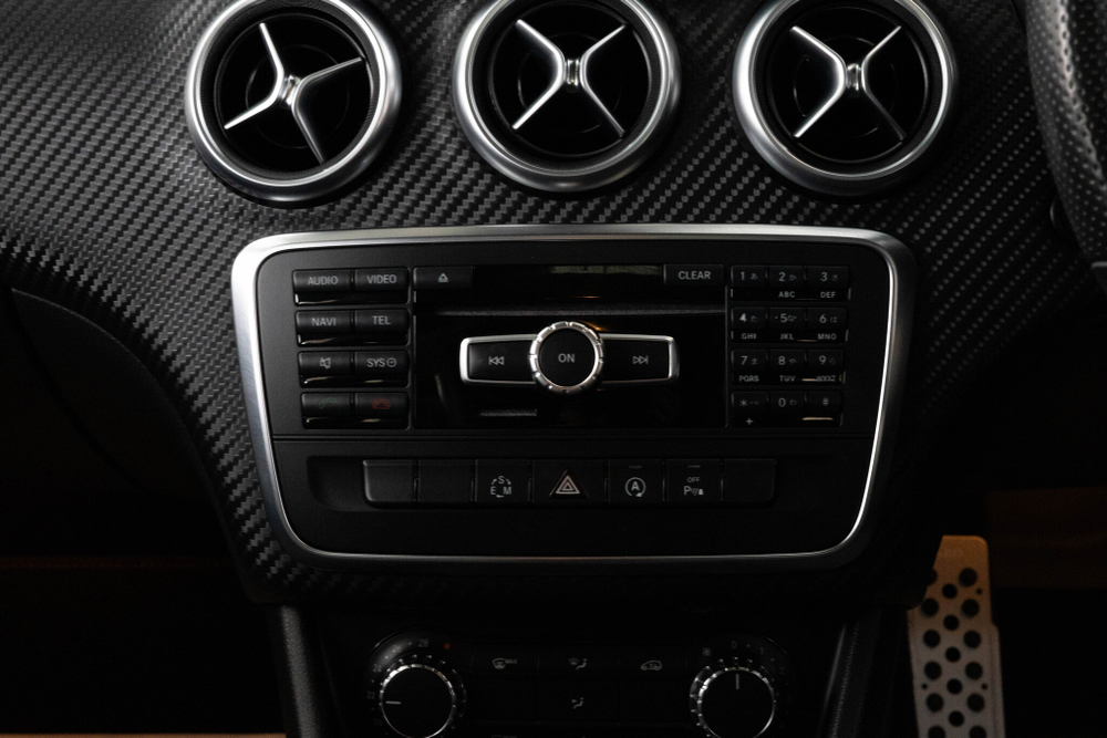 Mercedes-Benz A-Class, 2015 год