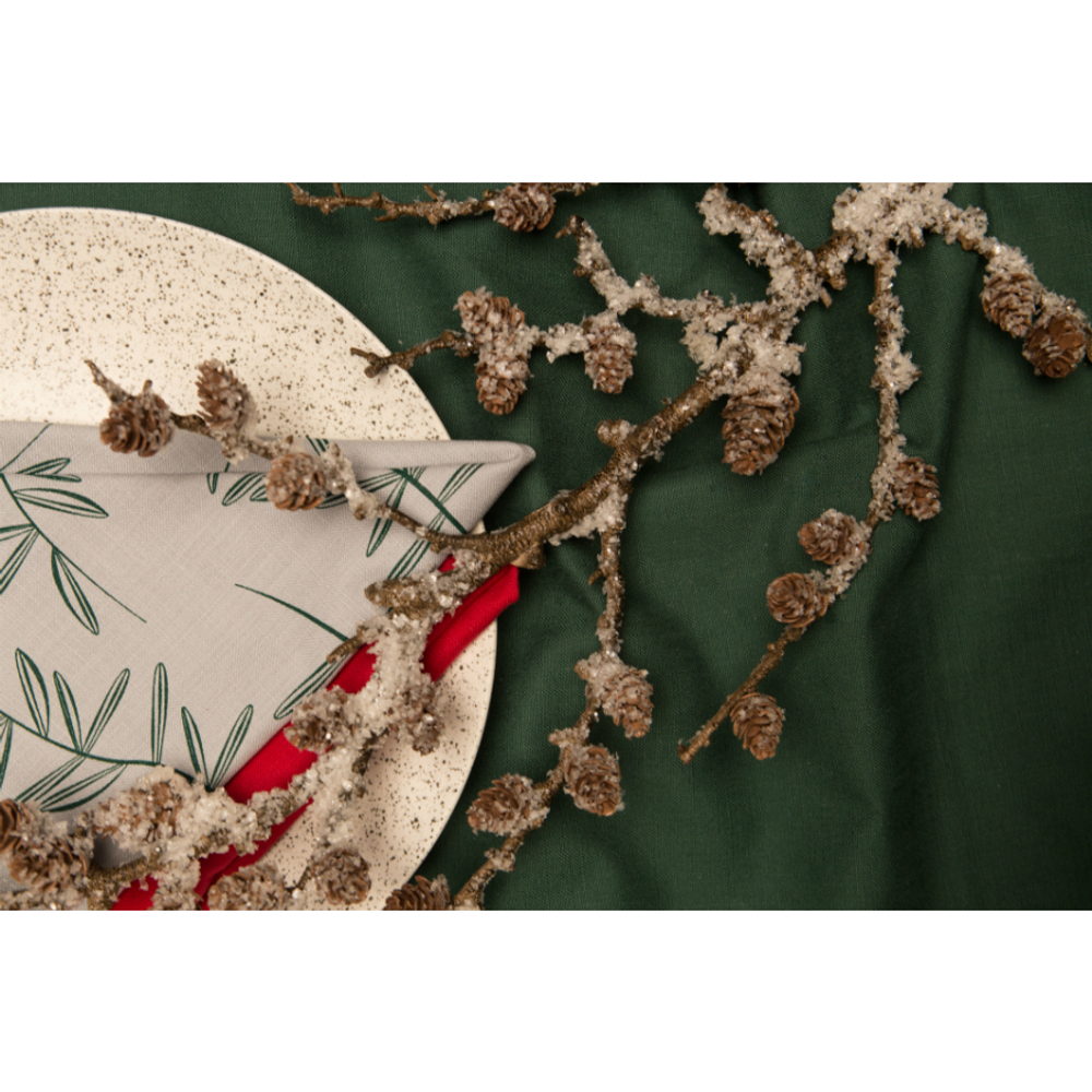 Скатерть на стол из хлопка зеленого цвета Russian North, 150х250 см