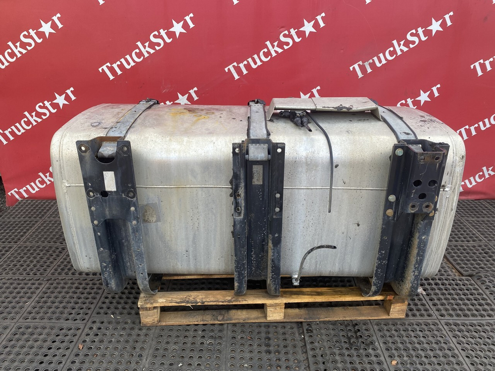 Бак топливный 710L 2018г