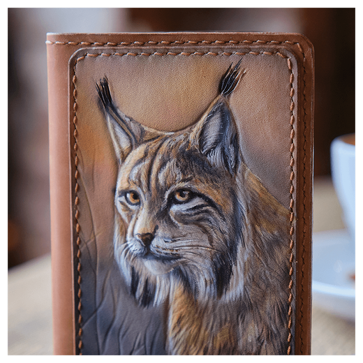 Кожаная обложка на паспорт «Рысь»
