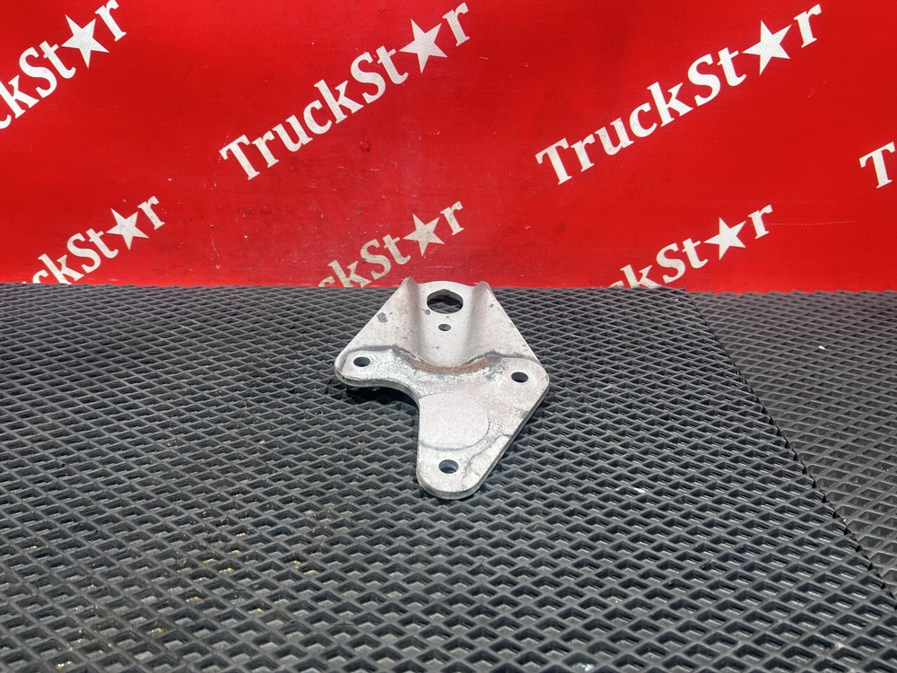 Кронштейн двигателя 2024 г