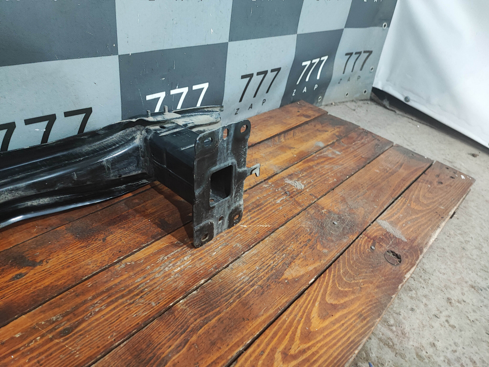 Усилитель заднего бампера Volkswagen Tiguan 2 16-нв Б/У Оригинал 5NA807305A