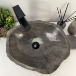 Раковина из речного камня RS-65145 46*39*15 0856