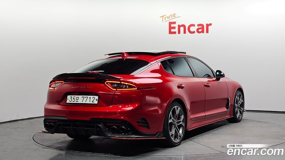Kia Stinger 2.0 Turbo 2WD (08.2019)