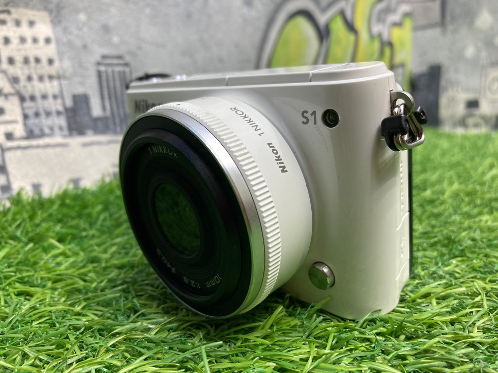 Nikon 1 S1 Kit 10mm 2.8