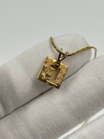 Кулон-лого Givenchy