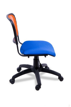 Стул для посетителей ИЗО черный каркас на крестовине, сетка