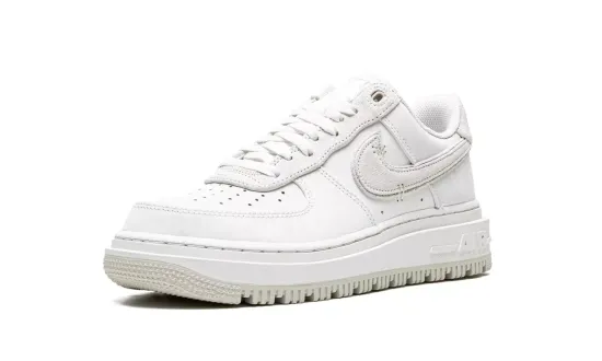 Кроссовки Nike Air Force 1 Luxe "Summit White"