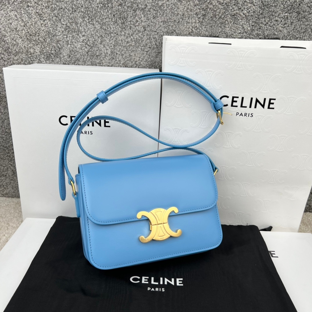 Celine Triomphe Bag 18 cm