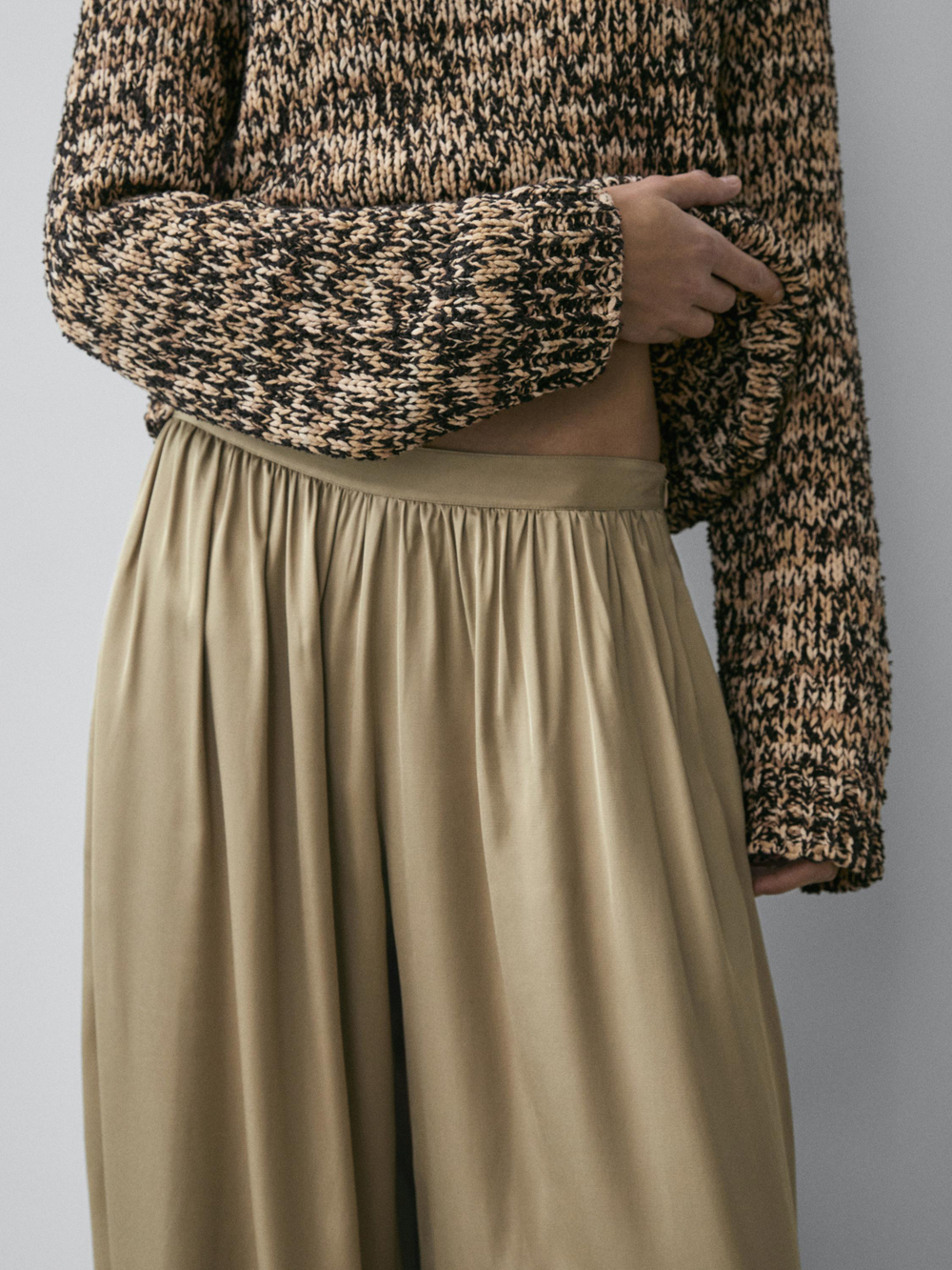 Massimo Dutti Атласные брюки-баллон, бежевый