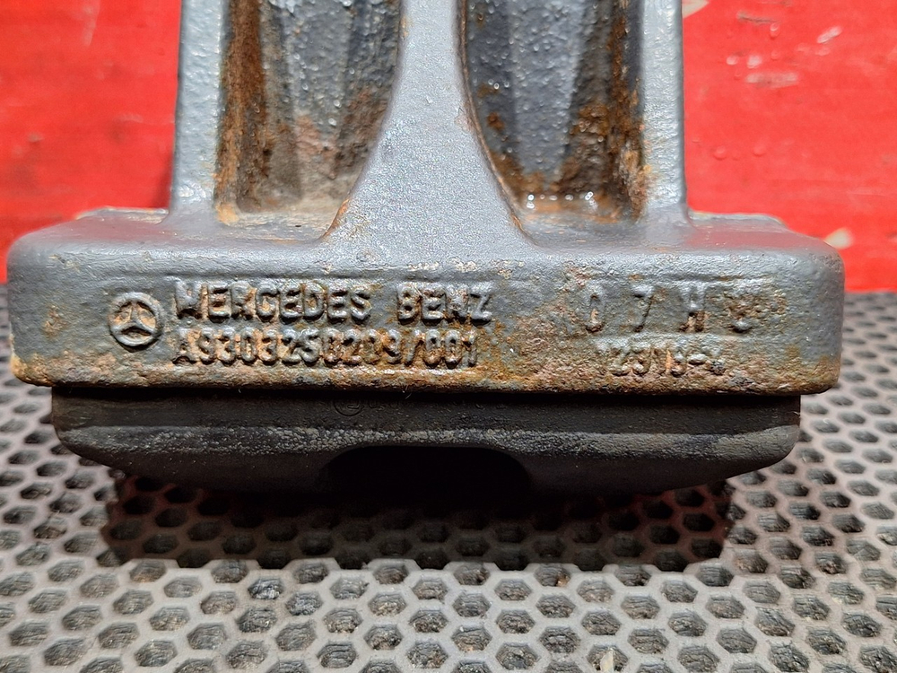 Отбойник рессоры задней 2018г.