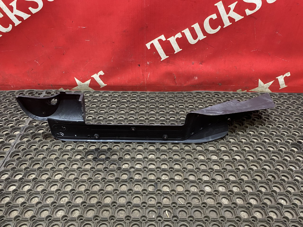 Накладка порога левая 2019г