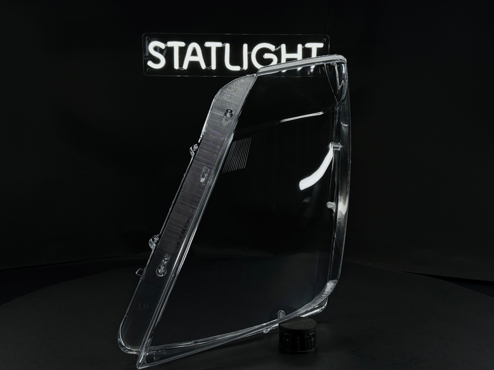 Левое стекло фары Cadillac CTS 2007-2014