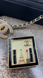 Брошь CHANEL