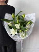 Букет из пионовидной лилии 3шт