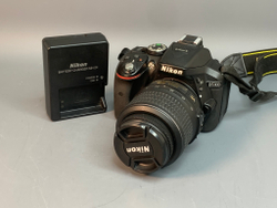 Nikon D5300 Kit 18-55mm 57.176 кадров