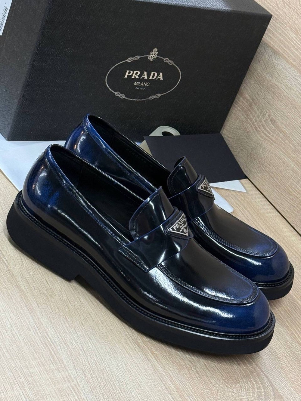 Лоферы Prada