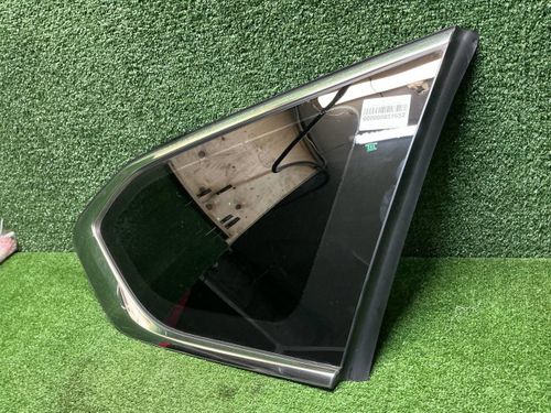 Форточка задняя правая Hyundai Santa Fe 4 TM 18-24