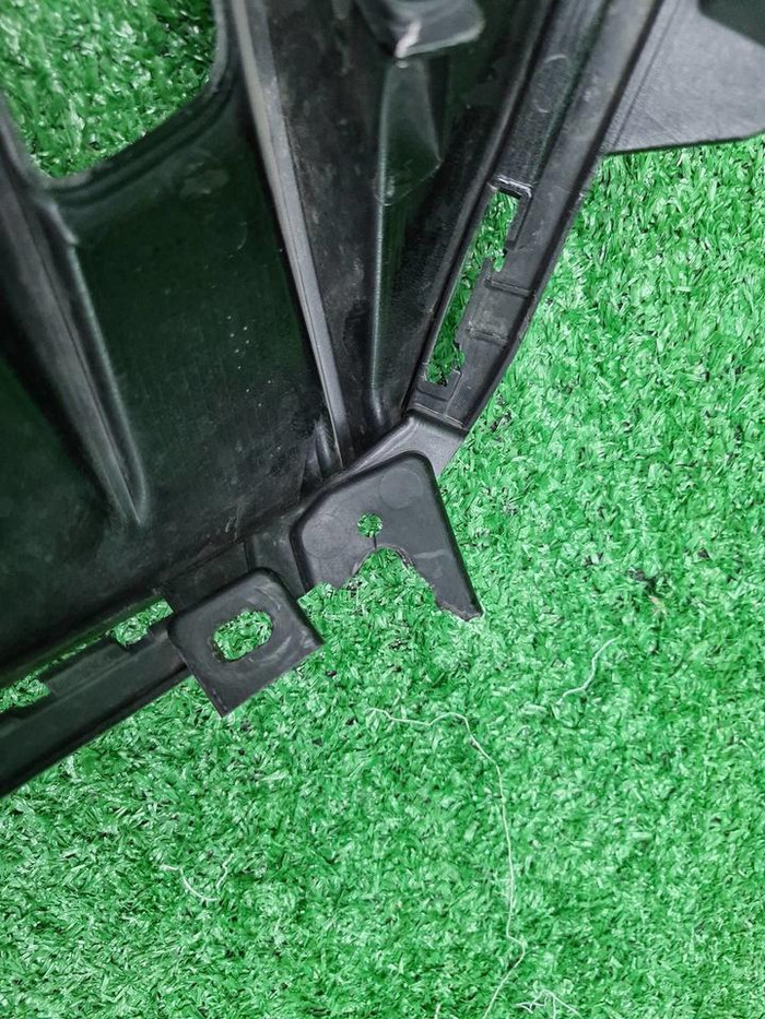 Накладка ПТФ левая Kia K5 (2019-2023)