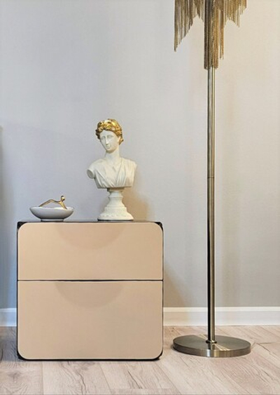 Статуэтка Figurine female