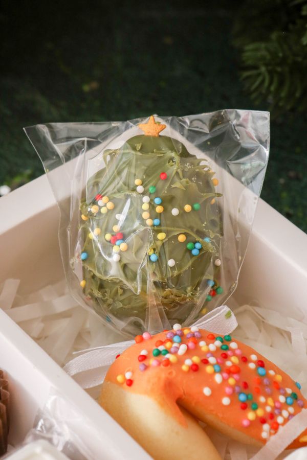 Пряник дверь, новогодний мини пряник, попс елка, печенье с предсказаниями, три шоколадные звездочки