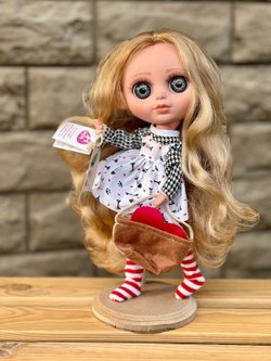 Кукла BERJUAN виниловая 32см BIGGERS Marianela Weber (24014)