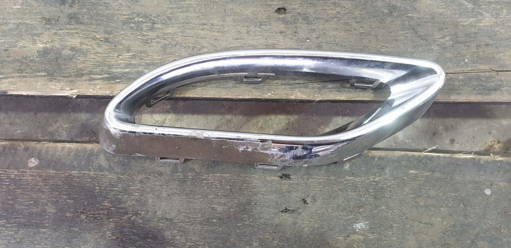 Насадка глушителя левая Mercedes C (W205) 14-18 Б/У Оригинал A2058852221