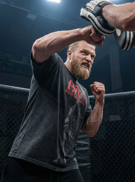 Футболка хлопковая мужская оверсайз LEGENDA Рать черная