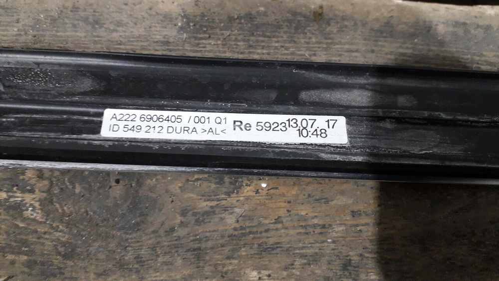 Молдинг двери передней Mercedes S (W222) 13-20 Б/У Оригинал A2226906405