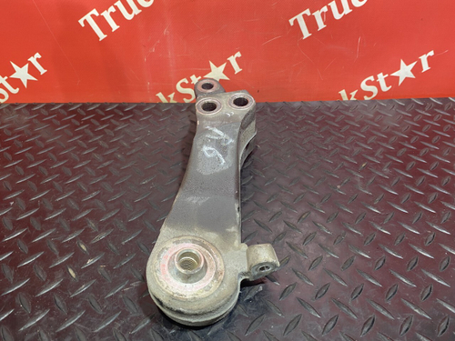 Кронштейн двигателя передний правый