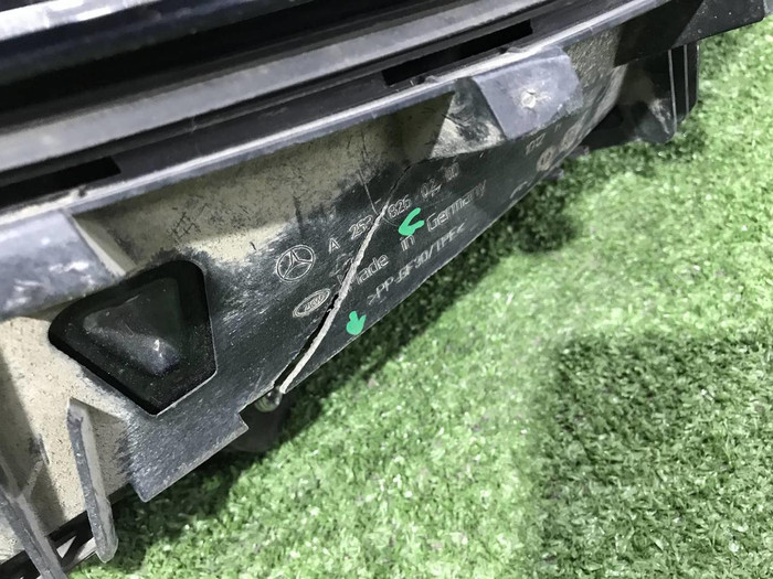 Фара правая Mercedes GLC X253 (2015-2019) LED