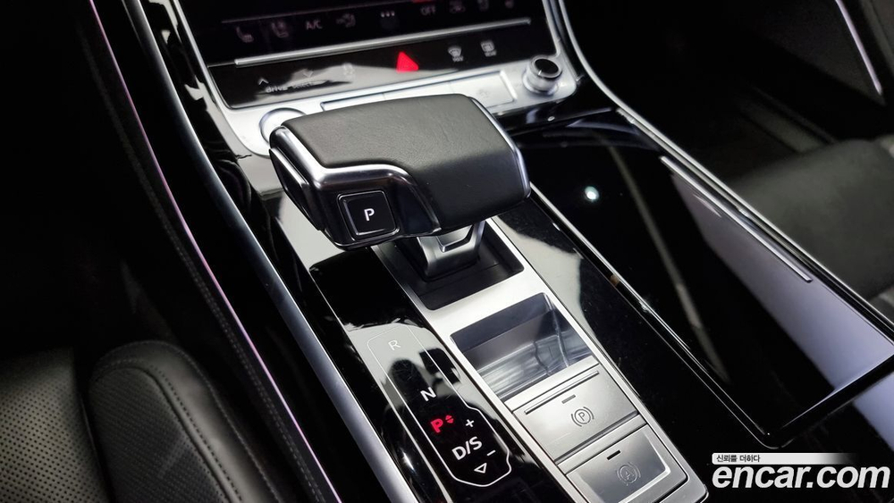 Audi A8 (D5) 55 TFSI Quattro LWB (05.2020)