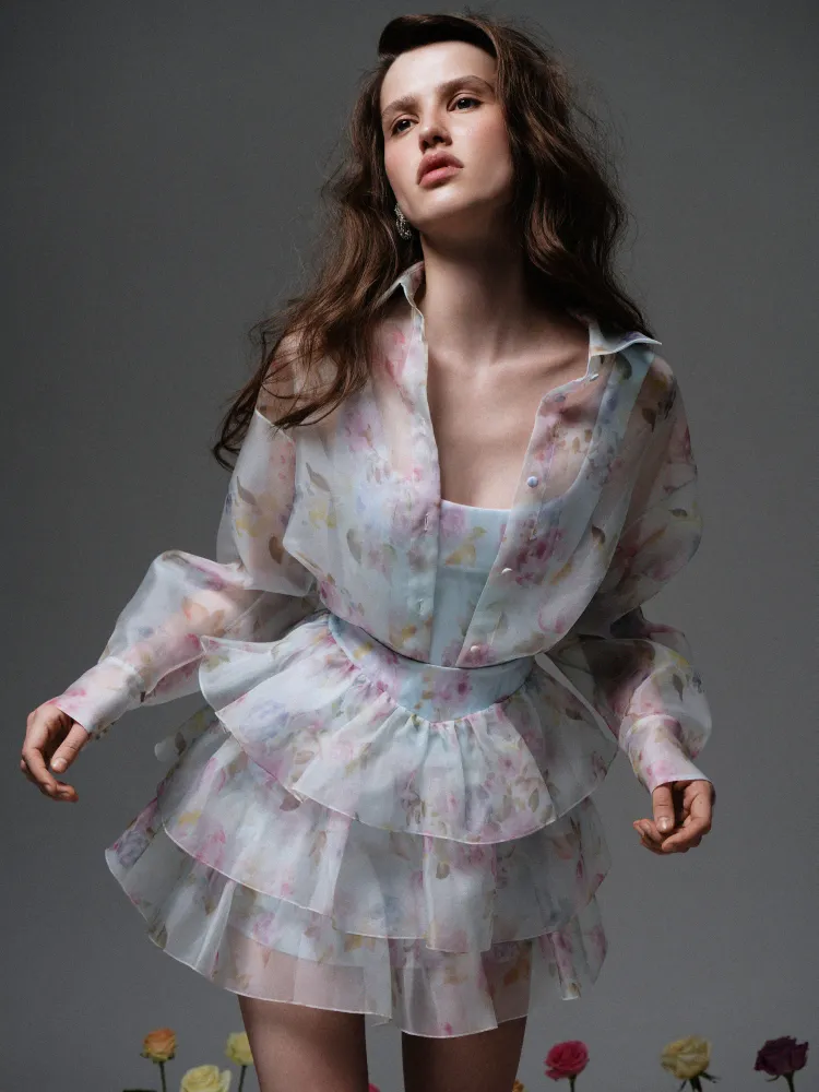 Бетти мини (Betty mini), юбка мини из молочной органзы с крупным цветочным принтом